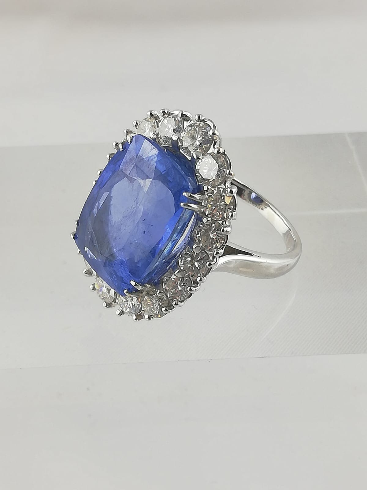 Rachat perles et pierres Paris 2